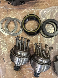 05815989 Joint Radial 05815992 Bague d'étanchéité 05815993 Distributeur d'huile pour Kits de Réparation de Moteur de Translation - Product Image 4