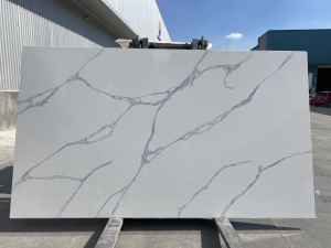 Dessus de vanité en quartz bleu Calacatta d'apparence unique élégante Comptoirs en quartz artificiel au design moderne et durable - Product Image 6