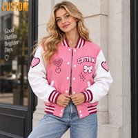 Blouson Bomber Varsity pour Femme avec Broderie, Appliques, Patchwork, Passepoil, Surpiqûres, Patch Cœur et Nœud, Boutons Pression et Bordures Côtelées