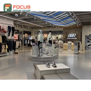 Étagères murales en acier inoxydable pour magasin de créateurs modernes, solution tout-en-un pour magasin de mode - Product Image 6