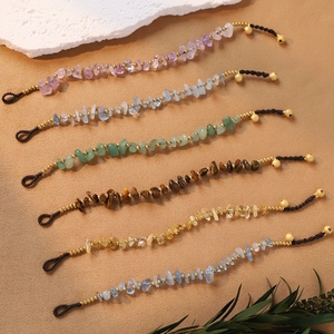 Pulsera Artesanal con Cuentas y Patrón Geométrico Étnico, Cristales Curativos Naturales, Amatista, Campana de Cobre, Ajustable, Regalo - Product Image 1