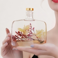 Diffuseur de parfum d'ambiance de luxe sans flamme avec bâtonnets en fleurs séchées, diffuseur d'arômes longue durée pour la décoration