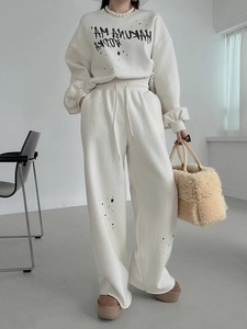 Conjunto de 2 Piezas Otoño Invierno 2026, Elegante y Vintage para <span class=keywords><strong>Mujer</strong></span>, Top con Estampado de Letras y Pantalones Casuales de Cintura Alta con Cordón Ajustable - Product Image 5