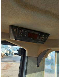 Chargeuse sur pneus CAT 938H d'occasion de haute qualité, 15 tonnes, chargeuses d'occasion CAT 938H en stock à vendre à Shanghai - Product Image 6