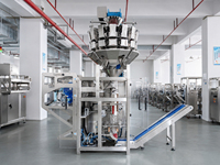 Machine d'emballage verticale automatique avec peseuse multi-têtes à 14 têtes et élévateur à grande inclinaison pour l'emballage de snacks, d'aliments soufflés et de chips