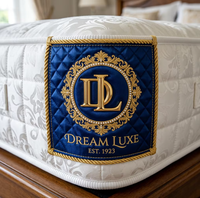 Étiquettes de matelas en satin brillant haut de gamme, lettres entrelacées personnalisées, étiquettes de logo en métal pour matelas d'hôtel