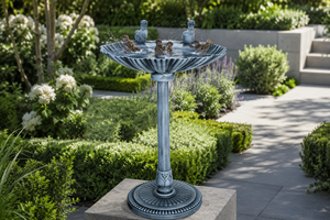 Bain d'oiseaux festonné en résine, finition bronze antique, écologique, solaire, résistant aux intempéries, bassin d'eau sur piédestal pour oiseaux sauvages - Product Image 6