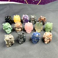 Vente en gros d'artisanat de sculpture d'animaux en cristal naturel 3.5cm mélange de matériaux renard à neuf queues