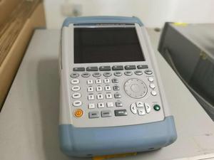 Analizador Portátil Rohde & Schwarz FSH4 de 3.6GHz - Product Image 3