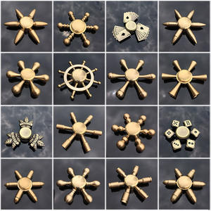 純銅製ゴールドバレットフィンガースピナー、金属製真鍮スピナー、ストレス解消おもちゃ、ハンドスピナー、フィンガージャイロスコープ - Product Image 2