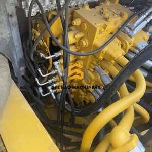 Excavatrice d'occasion KOMATSU PC400-8 de 40 tonnes d'origine japonaise pour les travaux de terrassement et de construction à grande échelle - Product Image 5