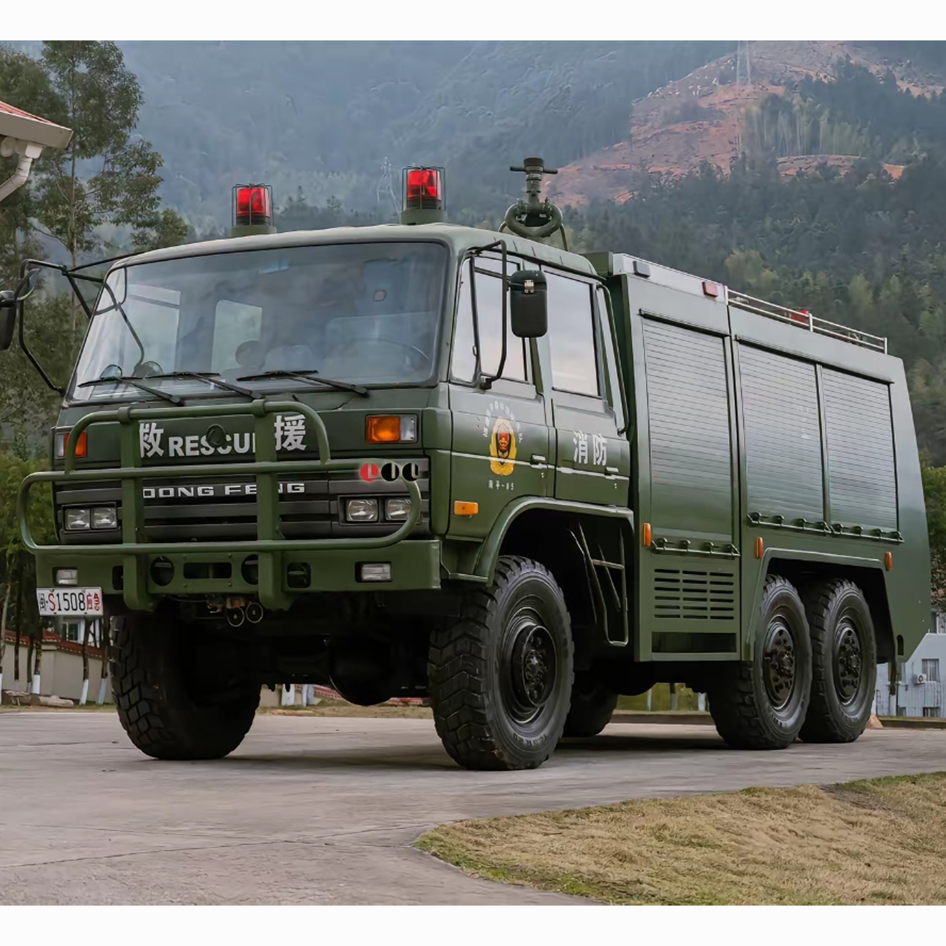 Новый внедорожник 6x4 8T, пожарная машина с пенопластовой системой для лесного пожаротушения, дизельное топливо