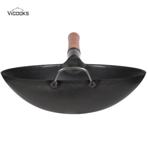 Sartén Wok <span class=keywords><strong>de</strong></span> acero al carbono Premium <span class=keywords><strong>de</strong></span> 17 "presazonada con espátula y cucharón - Product Image 4