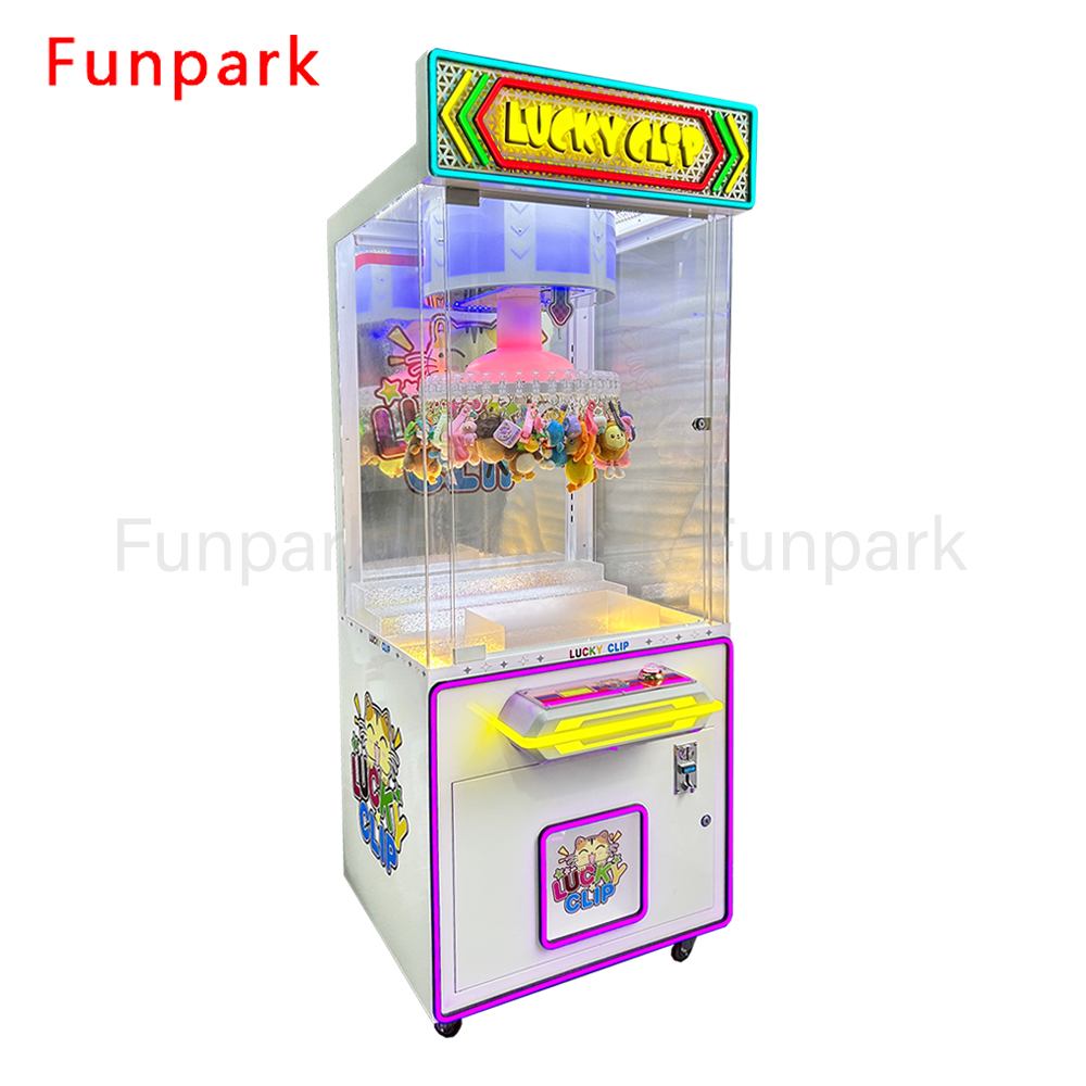 Funpark Customizable Crane Machine Coin Operated Game Keychain with EU Plug
