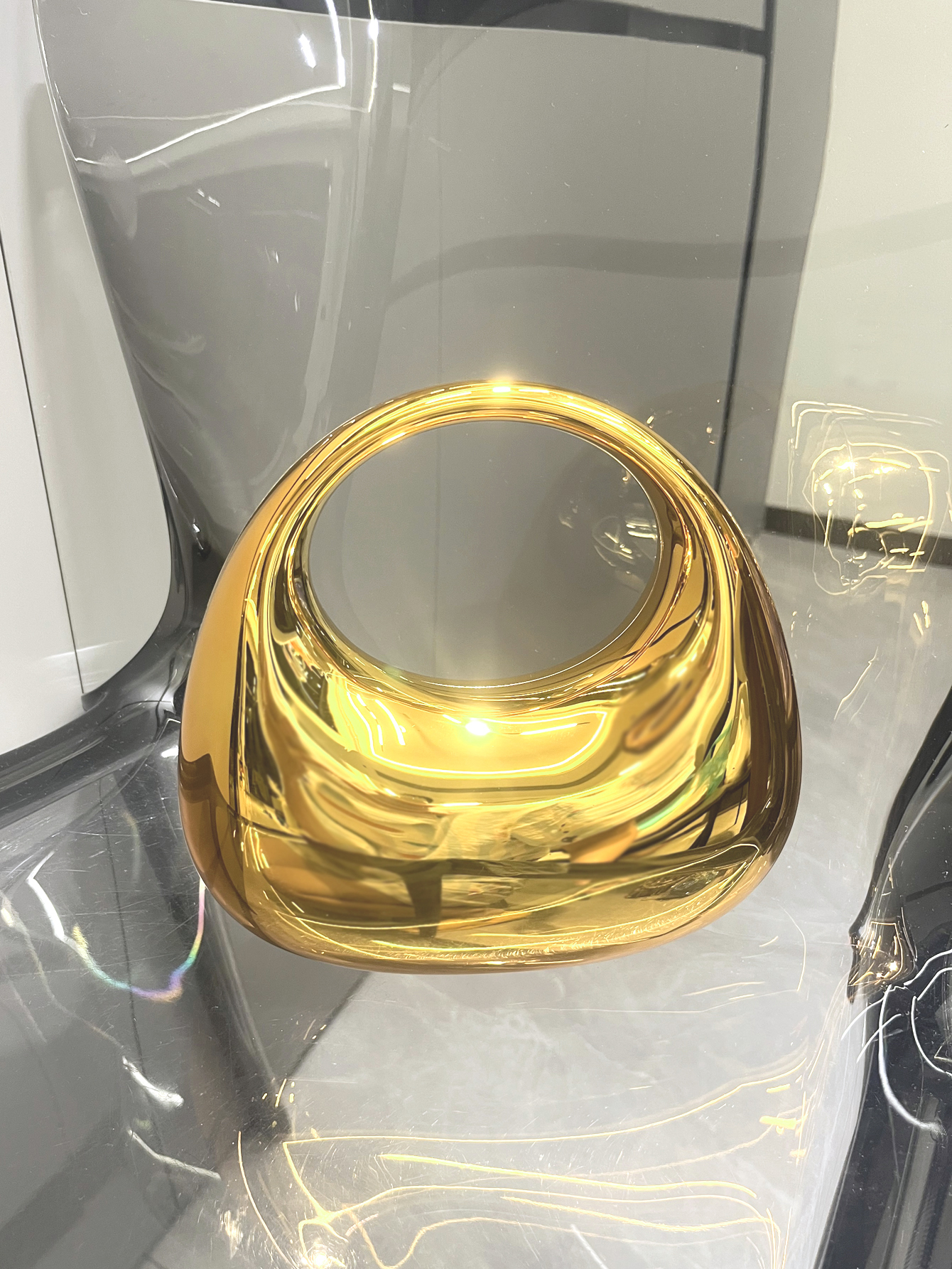 Oro scuro