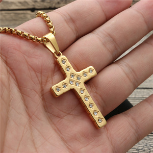 yunnique <b>Cross</b> Pendant Necklace Fashion Gold Zinc Alloy Pave Setting Unisex Jewelry Gift - Product Image 3