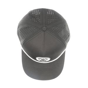 Gorra de Béisbol Personalizada de 5 Paneles con Logotipo de PVC y Cuerda, Gorra Impermeable con Perforaciones Cortadas a Láser, Gorra de Golf con Soporte para Tees - Product Image 5