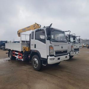 Camion-grue Sinotruk de 6,3 tonnes avec benne de 5,5 m pour la transplantation d'arbres en pépinière - Product Image 5