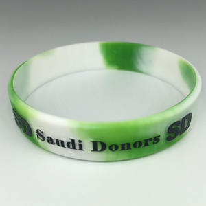 לוגו מותאם אישית צמידים מודפסים <span class=keywords><strong>wristbands</strong></span> סיליקון בצבע מסולל פרסומת - Product Image 2