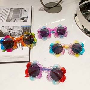 Gafas de Sol Redondas de Moda para Niños y Niñas, Coloridas, con Forma de Flor de Gelatina, para Fiestas, 2022 - Product Image 3