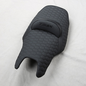 Housse de siège de moto en cuir fibre de carbone à motif diamant de haute qualité GANE Design, adaptée à Yamaha tmax 2012-2016 - Product Image 2