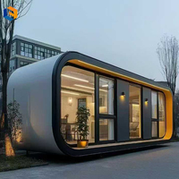 Personnalisé 20 pieds 40 pieds Maisons modulaires résidentielles préfabriquées Structure en acier résistant aux ouragans Trois chambres Capsule Apple de luxe