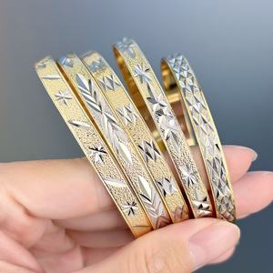 JXX Joyería de Moda, Juego de Brazaletes de Boda Chapados en Oro de 14K con Forma de Estrella y Flor, Venta al Por Mayor - Product Image 1