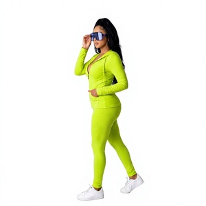 Conjunto Deportivo de Mujer con Capucha en Verde Neón, Cierre Completo con Cremallera, Estilo Deportivo, Spandex y Algodón, Color Sólido, Corte Regular, Transpirable - Product Image 4