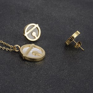 <span class=keywords><strong>Conjunto</strong></span> de Joyería de Acero Inoxidable para Mujer, Diseño Clásico <span class=keywords><strong>y</strong></span> Único con Zirconia en Forma de Corazón, Chapado en Oro, <span class=keywords><strong>Collar</strong></span>, Aretes <span class=keywords><strong>y</strong></span> Anillo - Product Image 2