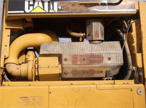 Bulldozer de oruga grande usado Caterpillar D8R con buen estado Bulldozer de gato al mejor precio D8R - Product Image 5