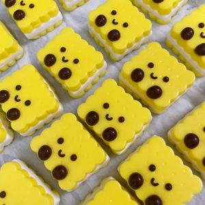 ของเล่นบีบซิลิโคนนุ่มพิเศษ ช่วยผ่อนคลาย บีบแล้วคืนตัวช้า รูปทรงขนมปังปิ้ง ซาลาเปา ชีส กาแฟ ของขวัญสุดพิเศษ - Product Image 3