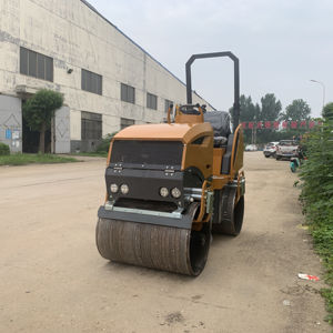 รถบดถนน 1.2 ตัน คุณภาพสูง 1 ตัน 2 ตัน 3 ตัน เครื่องยนต์ดีเซล/เบนซิน แบบลูกกลิ้งคู่ ความสามารถในการขึ้นทางลาดชัน 30% - Product Image 4
