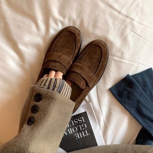 Mocassini pigri Slip-On stile autunno stile retrò stile britannico in camoscio stile vintage uva tinta unita scarpe da passeggio Fast Stock - Product Image 1