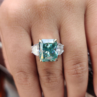 Anillo de compromiso de moissanita de corte princesa verde personalizado, probador de diamantes, envío directo, anillo de tres piedras de diamante Vvs, joyería