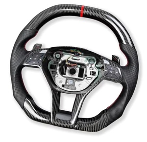 Volant en cuir pour Mercedes-Benz W204 C63 W212 W218 W207 W172 W217 GLK W205 Volant personnalisé en fibre de carbone - Product Image 1