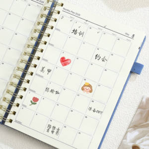 <span class=keywords><strong>Precio</strong></span> de fábrica al por mayor A5 2026 cuaderno planificador cubierta de cuero PU logotipo personalizado Metal espiral encuadernado diario escolar <span class=keywords><strong>365</strong></span> días diario - Product Image 4