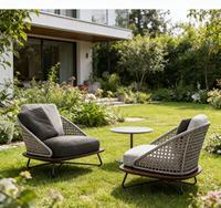 Ensemble de salon de jardin en rotin tressé imperméable et résistant au soleil avec table basse pour cour