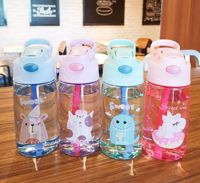 Bouteille d'eau sportive populaire en plastique écologique pour enfants, motif dessin animé, avec paille et bec de canard, idéale pour la rentrée scolaire
