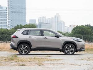 Подержанный автомобиль Toyota Frontlander 2.0L CVT, атмосферный бензиновый внедорожник, автоматическая коробка передач, комплектация Luxury Leading Version PLUS - Product Image 3