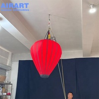 Lanterne rouge géante gonflable sur mesure, lanterne gonflable avec bande verticale noire, ornement suspendu lumineux à LED