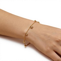 Trendiges Armband für Damen 18K Vergoldeter Edelstahl Mode Stern Mond Leicht-Luxuriöses Minimalistisches Design