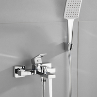 Robinet de baignoire cascade mural moderne de luxe en laiton poli de haute qualité, ensemble de douche pluie douce pour appartement et hôtel