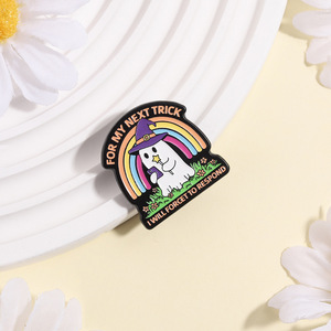 Divertido para mi próximo truco: olvidaré responder. Pin de solapa esmaltado de fantasma arcoíris, broche de humor de bruja fantasma con teléfono y varita. - Product Image 2