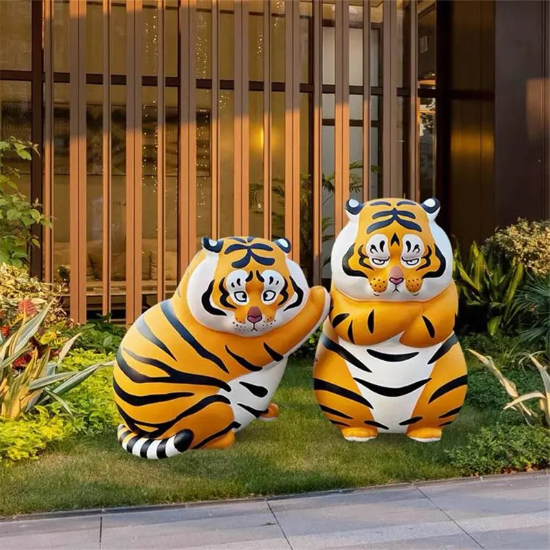 Пользовательские стеклопластиковые Мультяшные тигровые украшения из стекловолокна тигра статуя украшения