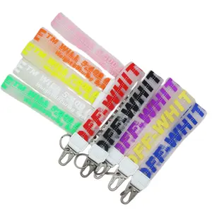 Creative Cute Flower Candy Color Silicone Wristband Keychain Personalized White Pvc Zinc Alloy Popular Rubber