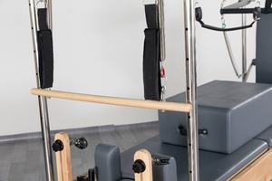 Пилатес-кровать «Кадиллак» 3 в 1 из дуба: простая в установке и использовании, для домашних тренировок, укрепления мышц кора, коррекции осанки - Product Image 2