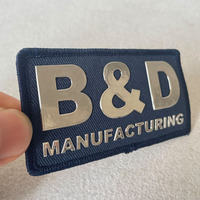 Patchs 3D brillants en TPU gaufré, en cuir et tissu écologique découpé sur mesure avec logo de marque de luxe pour vêtements/chapeaux
