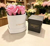 Boîtes d'emballage cadeau de mariage en carton recyclé personnalisées OEM, forme carrée et en forme de cœur, pour fleurs