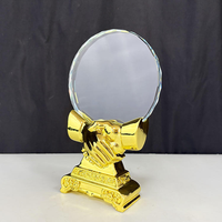 Trophée de reconnaissance en verre optique circulaire en cristal avec prise de main en résine dorée, vente en gros