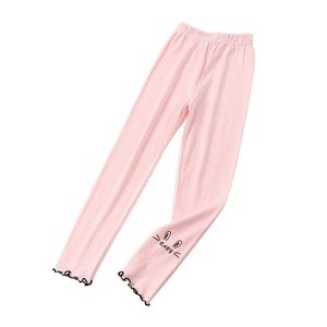 Leggings imprimés pour bébés en coton biologique de qualité supérieure pour filles, fabriqués en Chine par un fabricant de vêtements pour enfants - Product Image 3